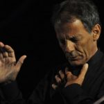 ΄΄Είν’ αρρώστια τα τραγούδια΄΄: Το αθάνατο τραγούδι του Σταύρου Ξαρχάκου!