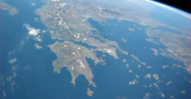 Οκτώ τρομερά εντυπωσιακές φωτό της Ελλάδας από δορυφόρο…