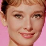 Audrey Hepburn: 16 φωτογραφίες της ιέρειας του στυλ…