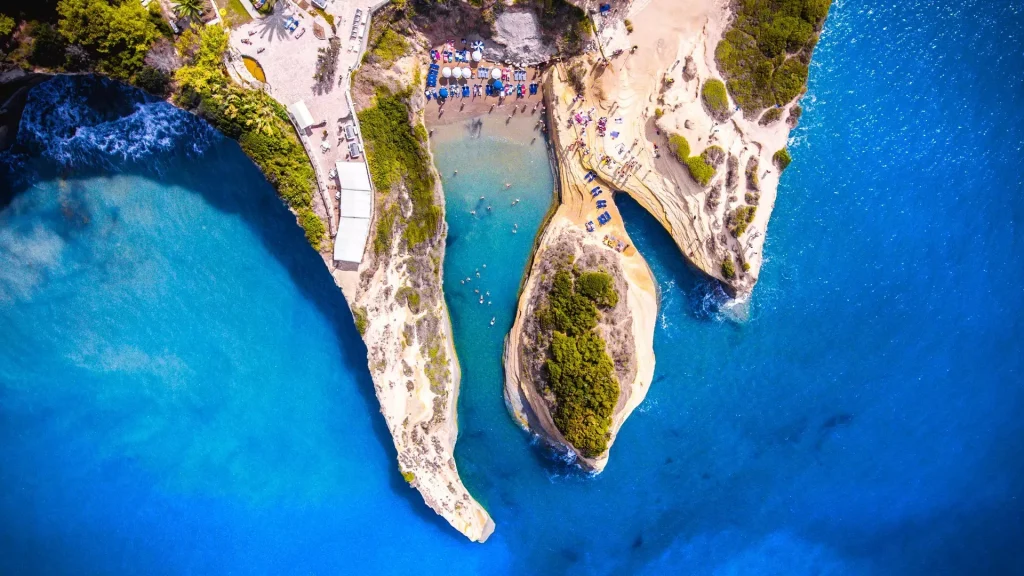 Η συγκλονιστική παραλία της Κέρκυρας – Canal d’ amour… (Φωτογραφίες)